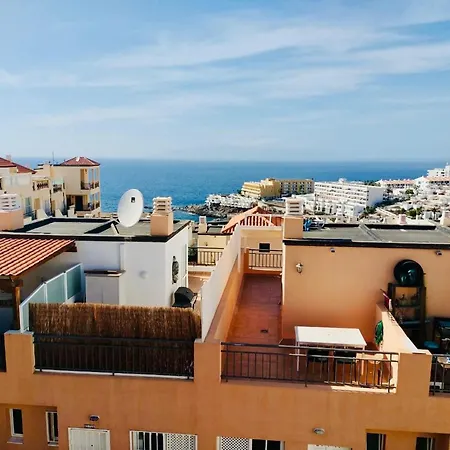 Beautiful Triplex By The Casa de Férias *